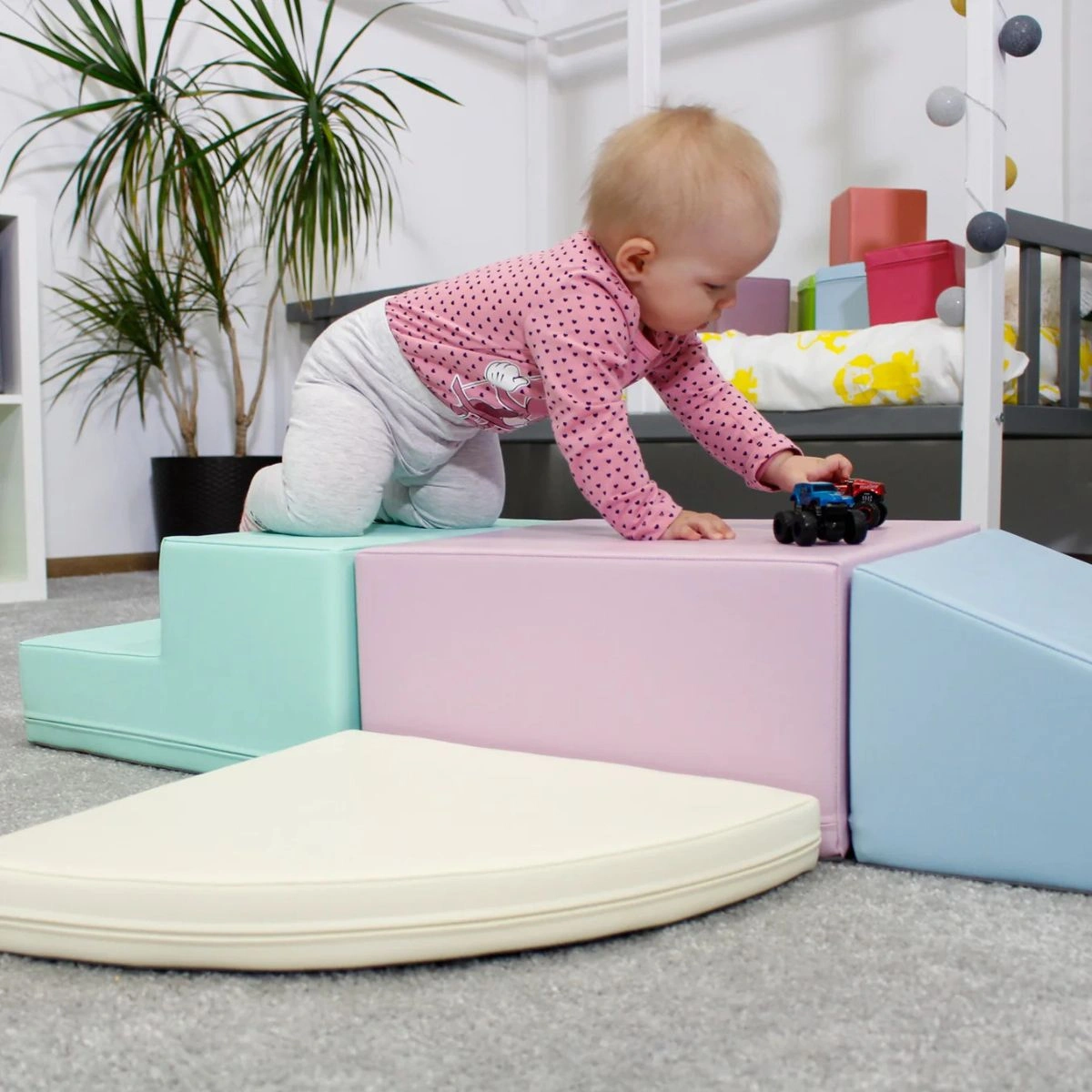 Corner Climber - Light Pastel-0