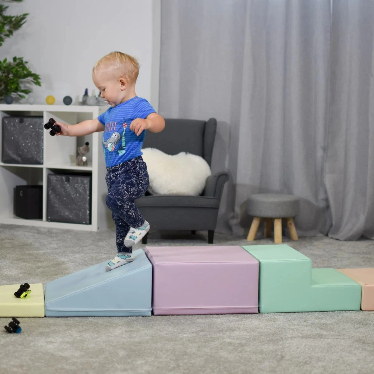 Corner Climber - Light Pastel-3