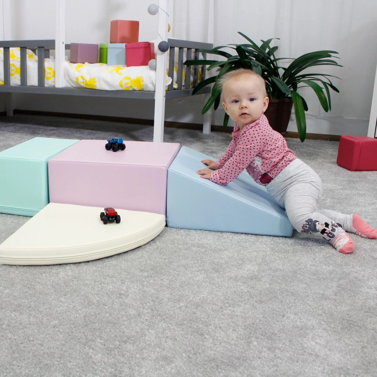 Corner Climber - Light Pastel-9